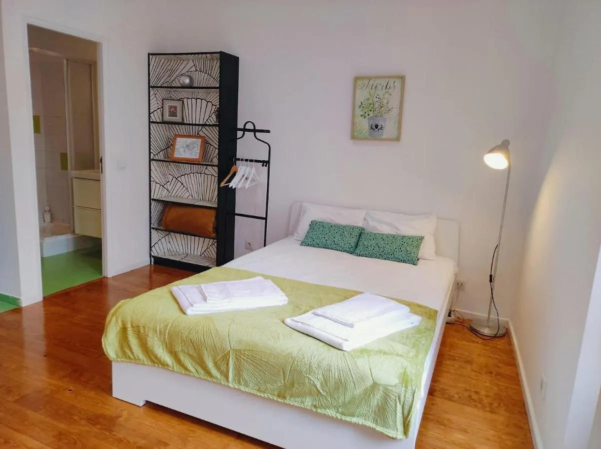 Eco Green Studio Apartment Lisbon Portugal